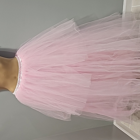 Pink long tutu skirt adult size one size - Picture 2 of 6